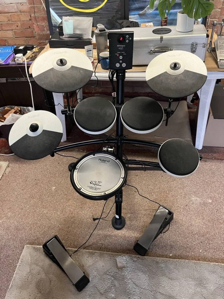 Roland (Mesh Snare) TD-1KV Electronic Drum Kit